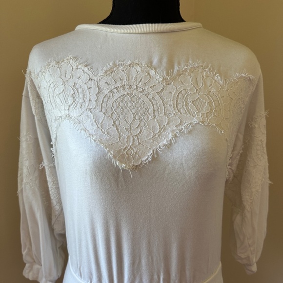 **EXPRESS* White x Lace Long Sleeve Top Size XS - Picture 2 of 7
